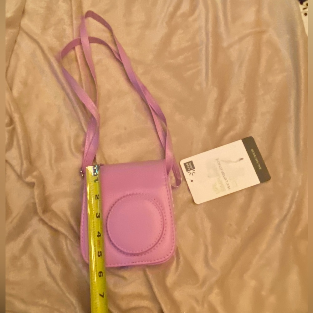 NWT Fujifilm Instax 7s Chevron Groovy Camera Case - Lavender - Picture 9 of 9